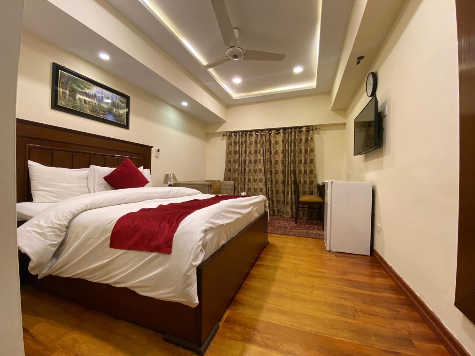 Diplomat Hotel Ισλαμαμπάντ Εξωτερικό φωτογραφία