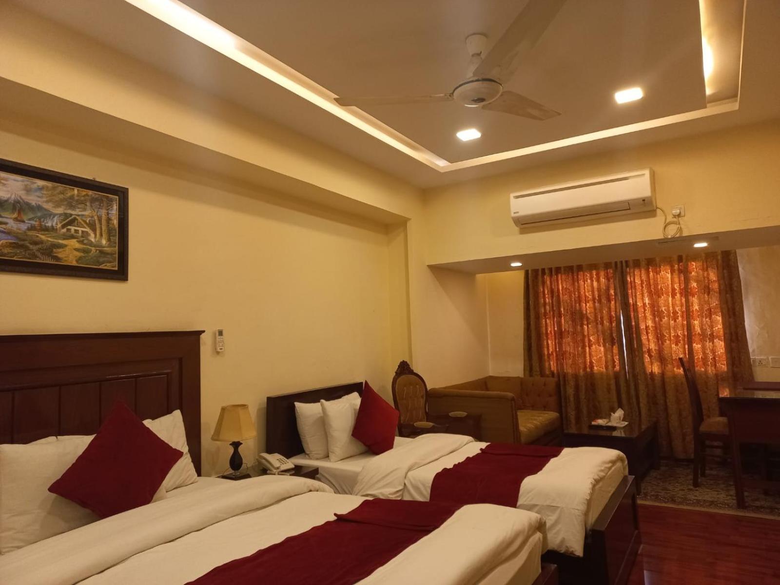 Diplomat Hotel Ισλαμαμπάντ Εξωτερικό φωτογραφία