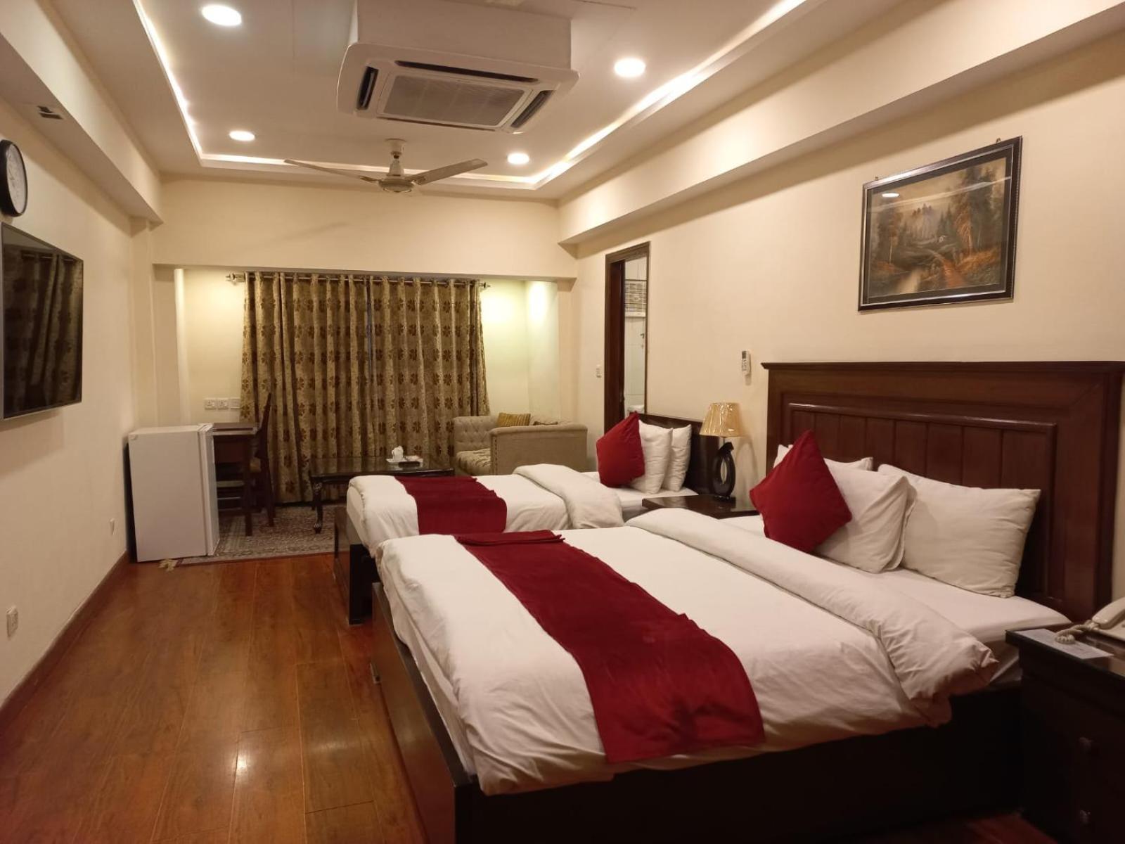 Diplomat Hotel Ισλαμαμπάντ Εξωτερικό φωτογραφία